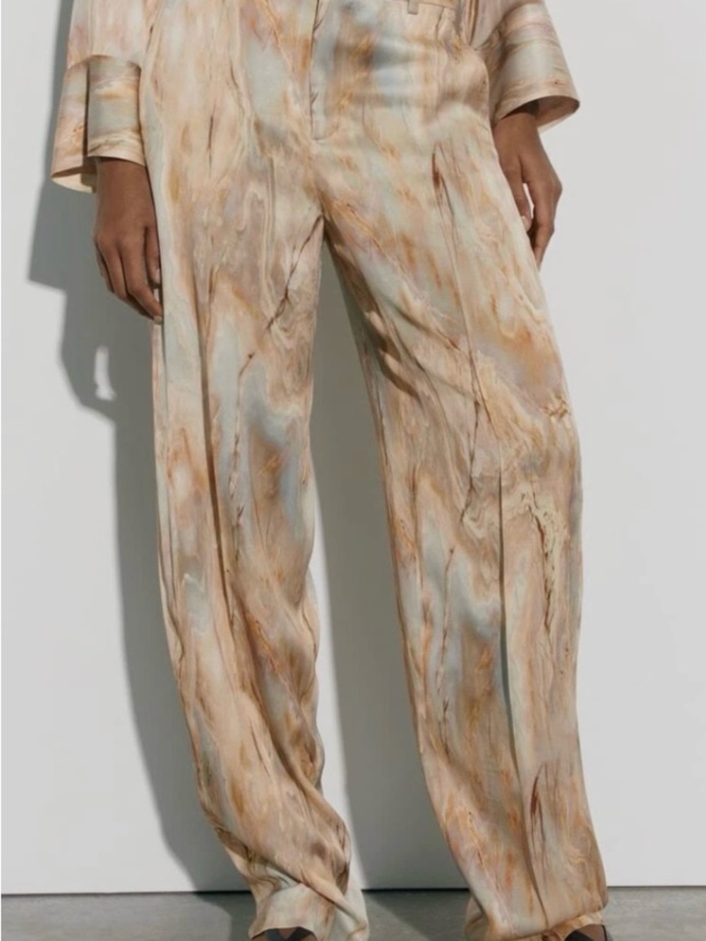 Zara Women’s Marble-Effect Pants in Beige and Light Blue
